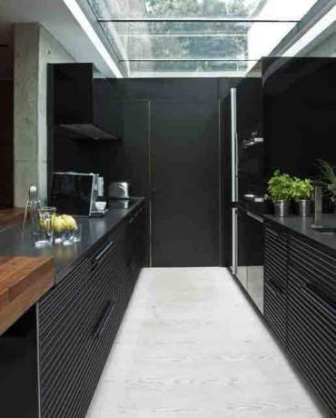 Svarte kjøkken i interiøret - luksuriøs enkelhet av minimalisme