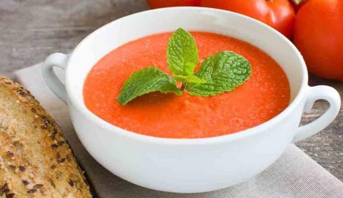 Tomatpuré suppe