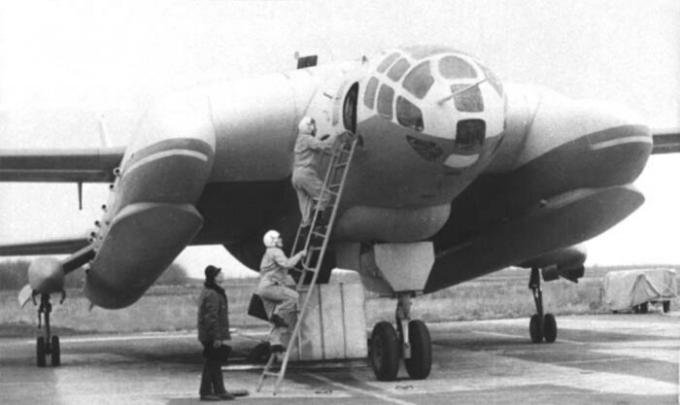 "Dragon" VVA-14 - sovjetiske fly, som holdes i sjakk hele Amerika