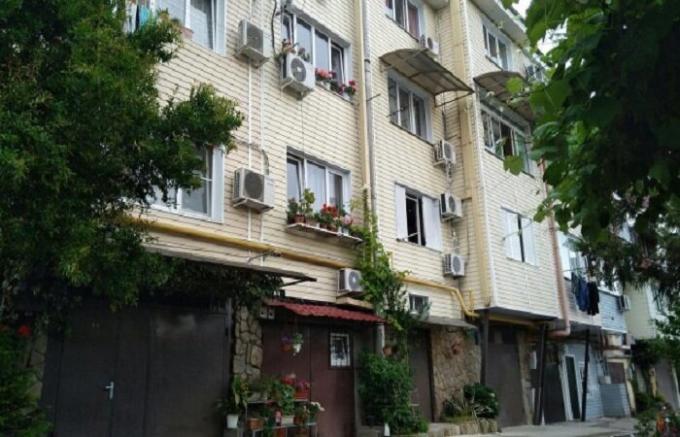 "Russian favela": Som vanlig garasjer i Sotsji har blitt en lønnsom multi-etasjes bygninger