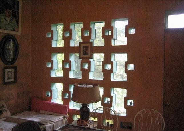 Original belysning med en uvanlig vinduer.