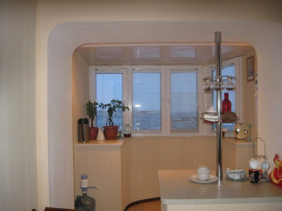 Balkong kombinert med kjøkken - utvidet plass