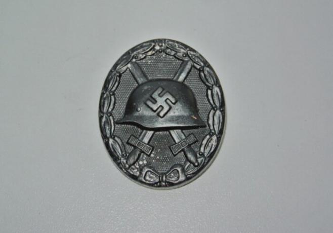Sår Badge Nazi Tysklands tredje grad. Andre grad - sølv. Først - gull. / Foto: forum.guns.ru. 