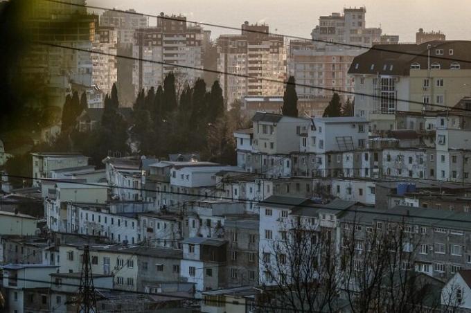 Hele byen er sammenfiltret nettverk av "russiske favelaer."