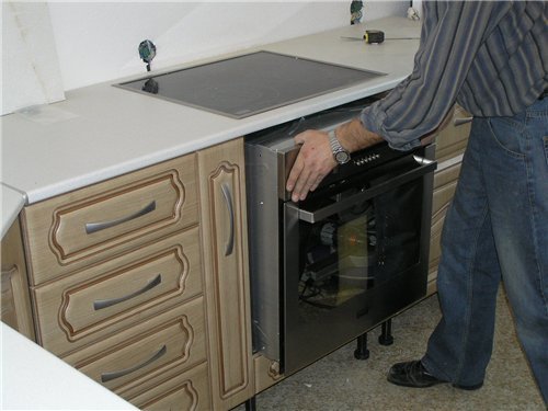plassering av oppvaskmaskin på kjøkkenet