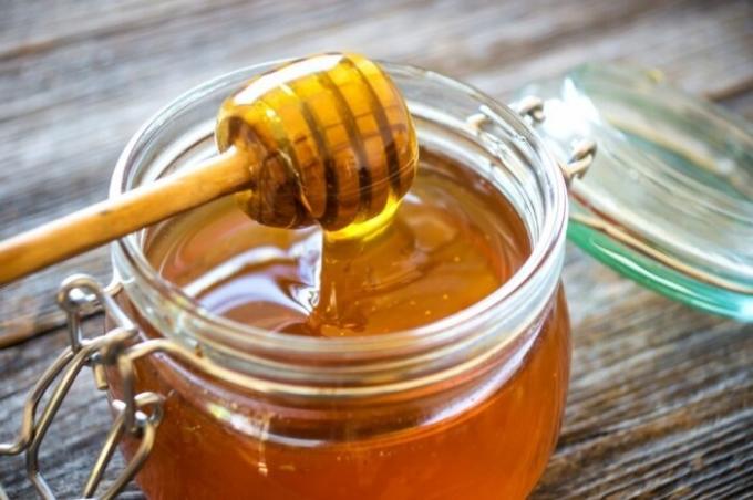 Selv krystallisert honning er helt trygg å konsumere. / Foto: zik.ua. 