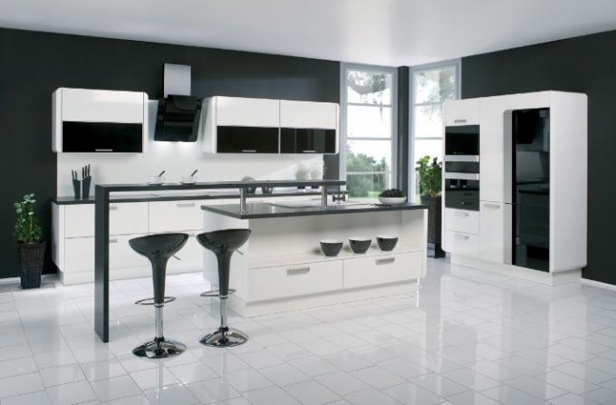 Klassisk moderne minimalisme - hjørne svart og hvitt kjøkken