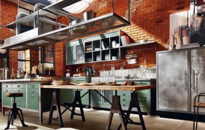 Loft-stil kjøkken (48 bilder): videoinstruksjoner for å dekorere interiøret i et lite kjøkkenrom med egne hender, pris, foto