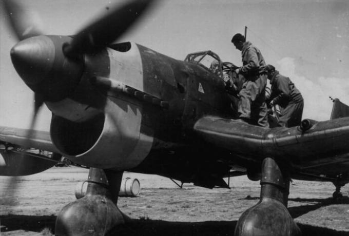 "Stakk" i himmelen, hvorfor Junkers Ju 87 er ikke opptrekkbart landingsunderstell under flyturen og den forferdelige brøl før bomben dump