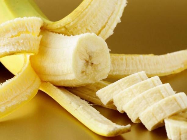 Hvorfor halvparten av planeten vår er å spise bananer galt