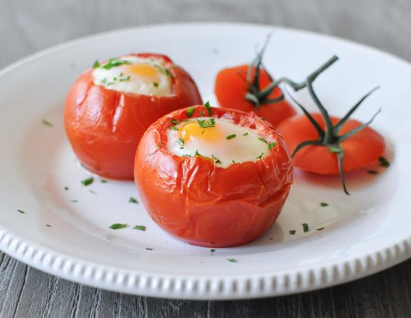 Eggerøre med tomater