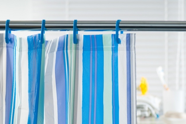 Hvordan du raskt kan rydde opp på badet ditt: 3 livshacks