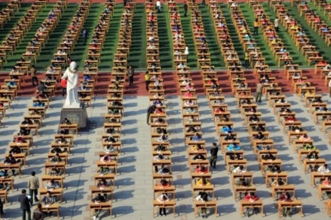 I fengsel: de mest alvorlige reglene for eksamen i Kina