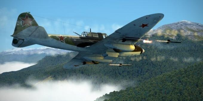 Hva er på nesen av den legendariske Il-2 ble avsatt hvite striper