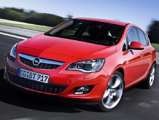 Opel Astra - den mest populære modellen av den tyske bilprodusenten. | Foto: caradisiac.com.